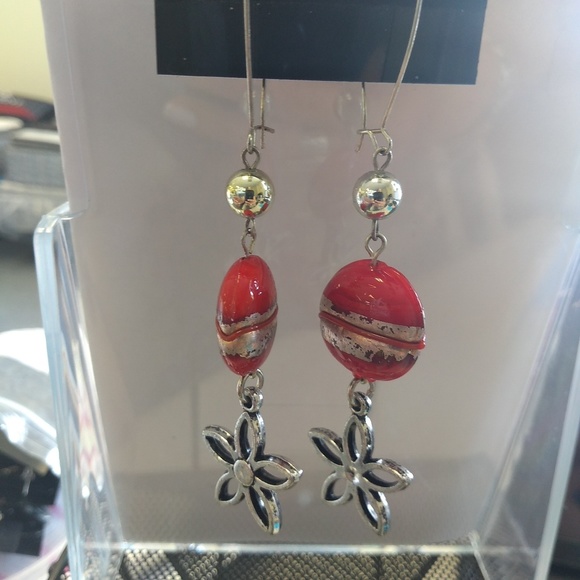 Jewelry - Picture 4 of 8